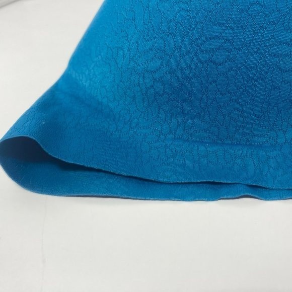 40DD Blue Wireless Seamless Full Support Bra - Picture 3 of 14